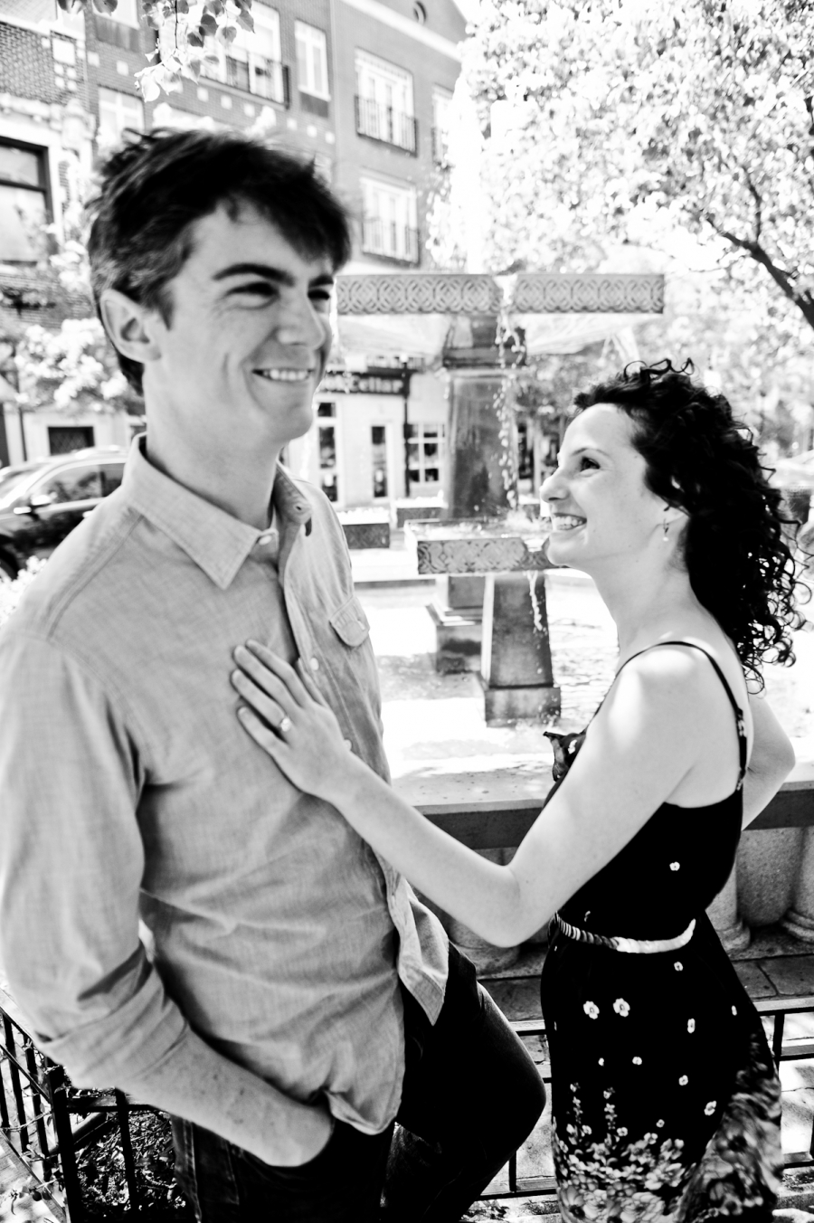 Amanda & Jarrod B&W fountain